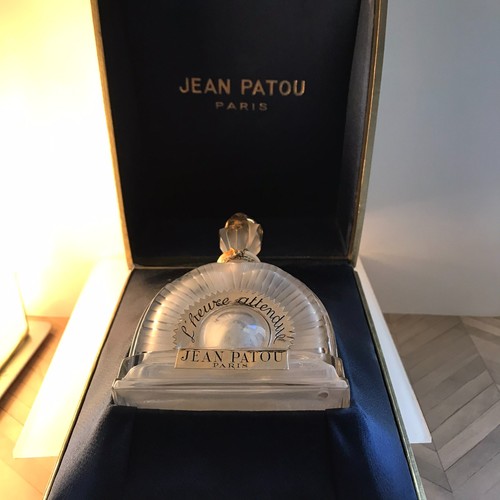 Coffret heure attendue - attendue, ""
